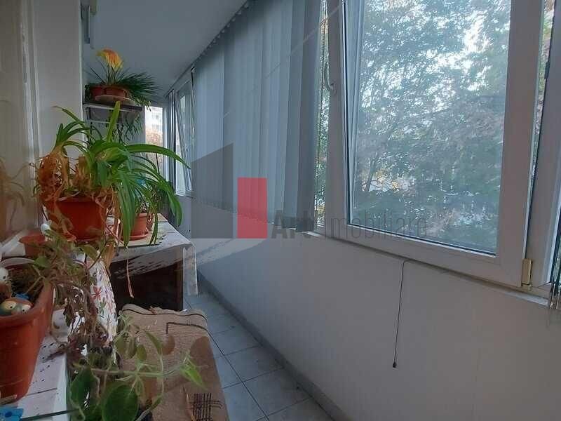 Emil Racovita, Turnu Magurele, vanzare apartament 4 camere semidecomandat