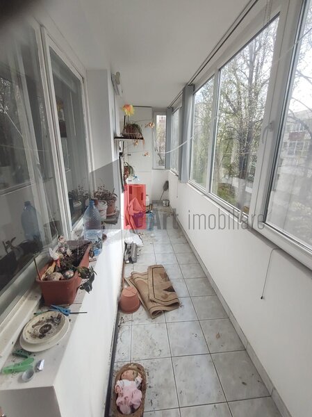 Emil Racovita, Turnu Magurele, vanzare apartament 4 camere semidecomandat