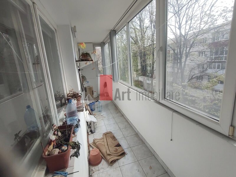 Emil Racovita, Turnu Magurele, vanzare apartament 4 camere semidecomandat
